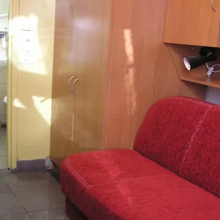 Apartment P4c Klimatyzacja Netflix Kawalerka Mala Halczyna 9-2 Centrum 5 Przystankow Parkowanie Bezplatne Krakow